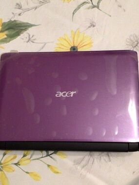 Acer Purple Compact Laptop with Gloss Finish   Acer  aspire one  lost in time
